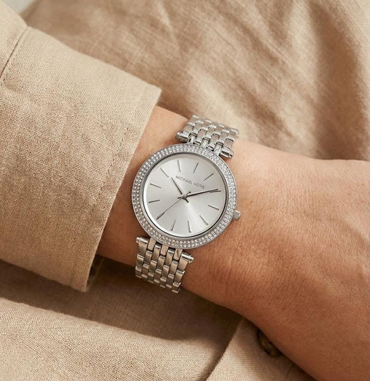 MICHAEL KORS CLASSY WATCH